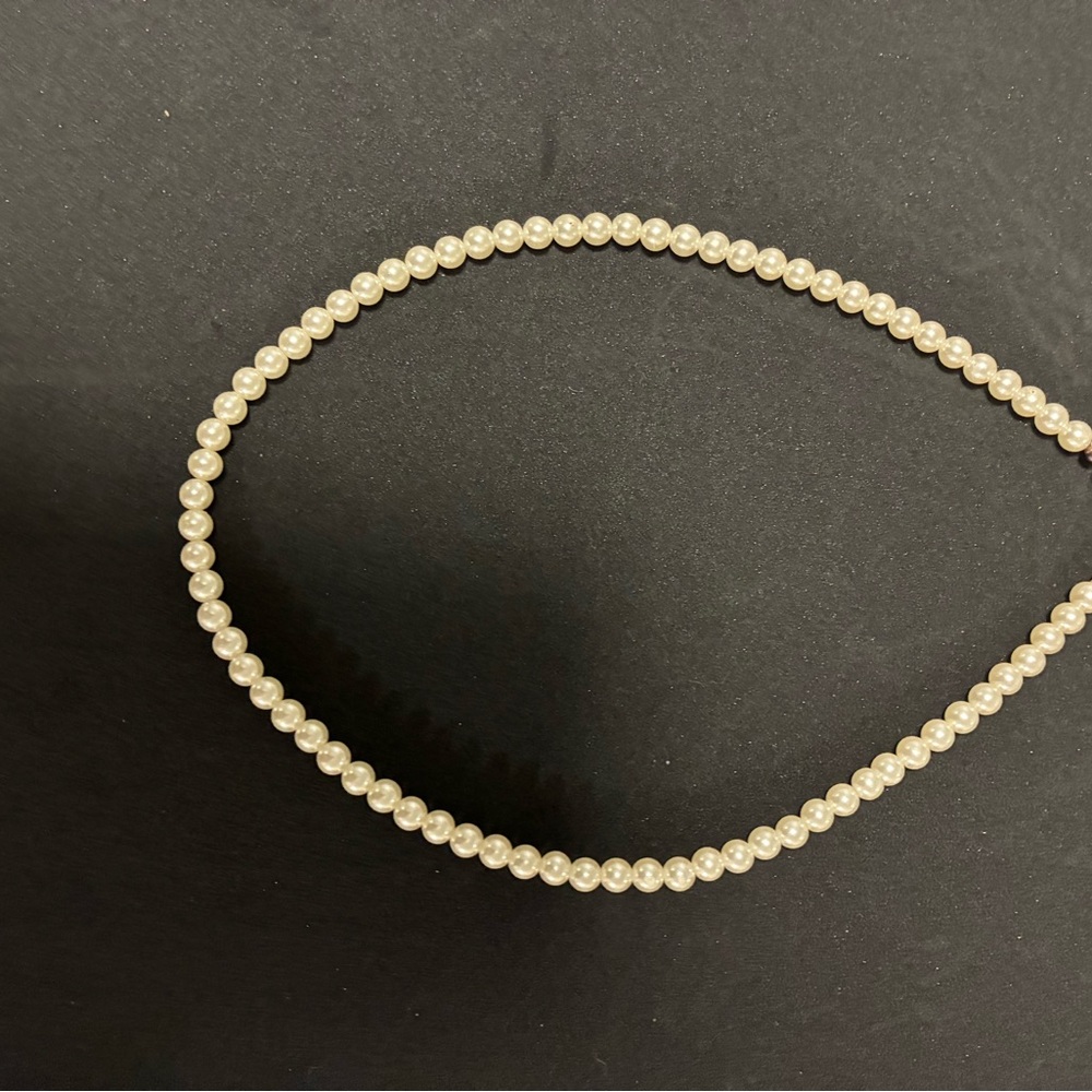 Elegant White Pearl Necklace